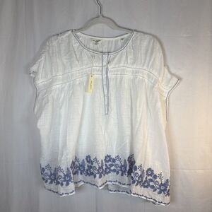Max Studio London White Floral Sleeveless Top Size Medium NWT